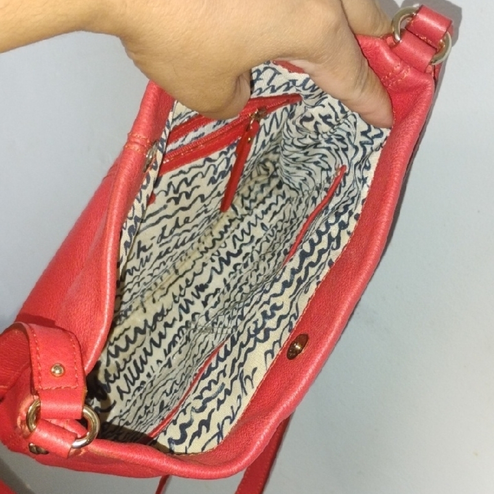 KATE SPADE Bold Coral Red Leather Crossbody Bag Classic Luxury Design - Picture 5 of 11